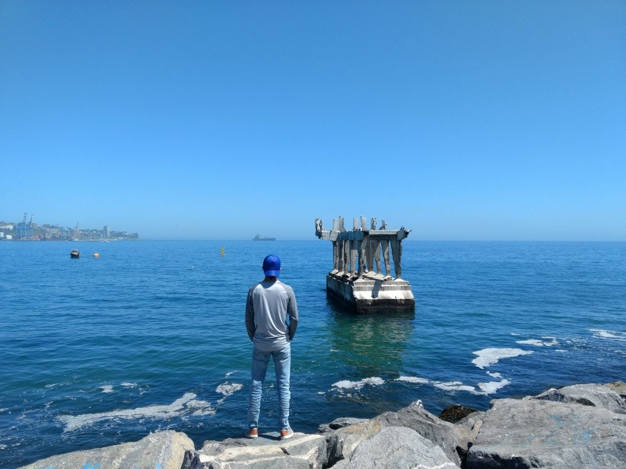 Me watching the infinity in the chilean sea